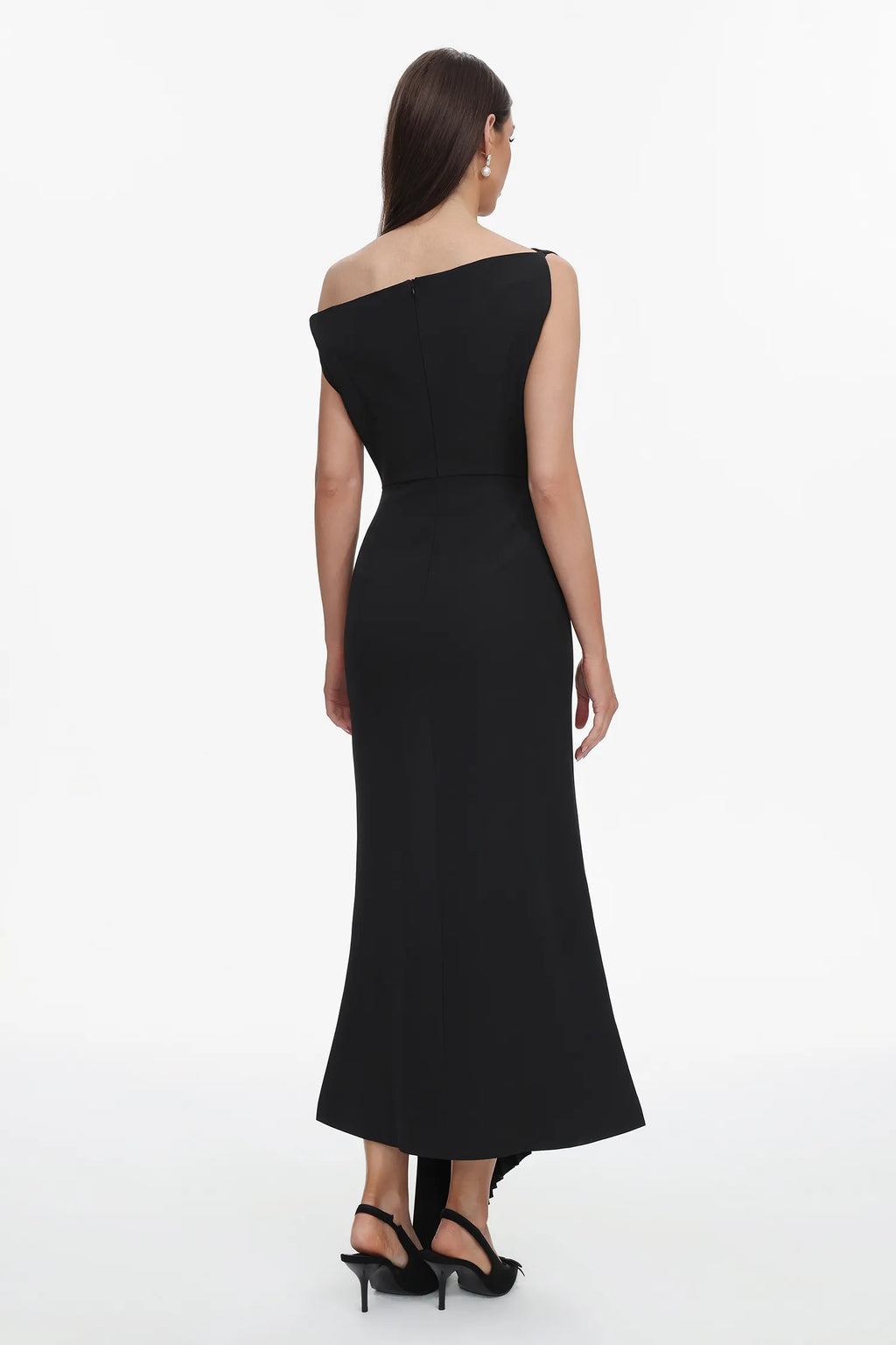 Juny Oblique Shoulder Dress