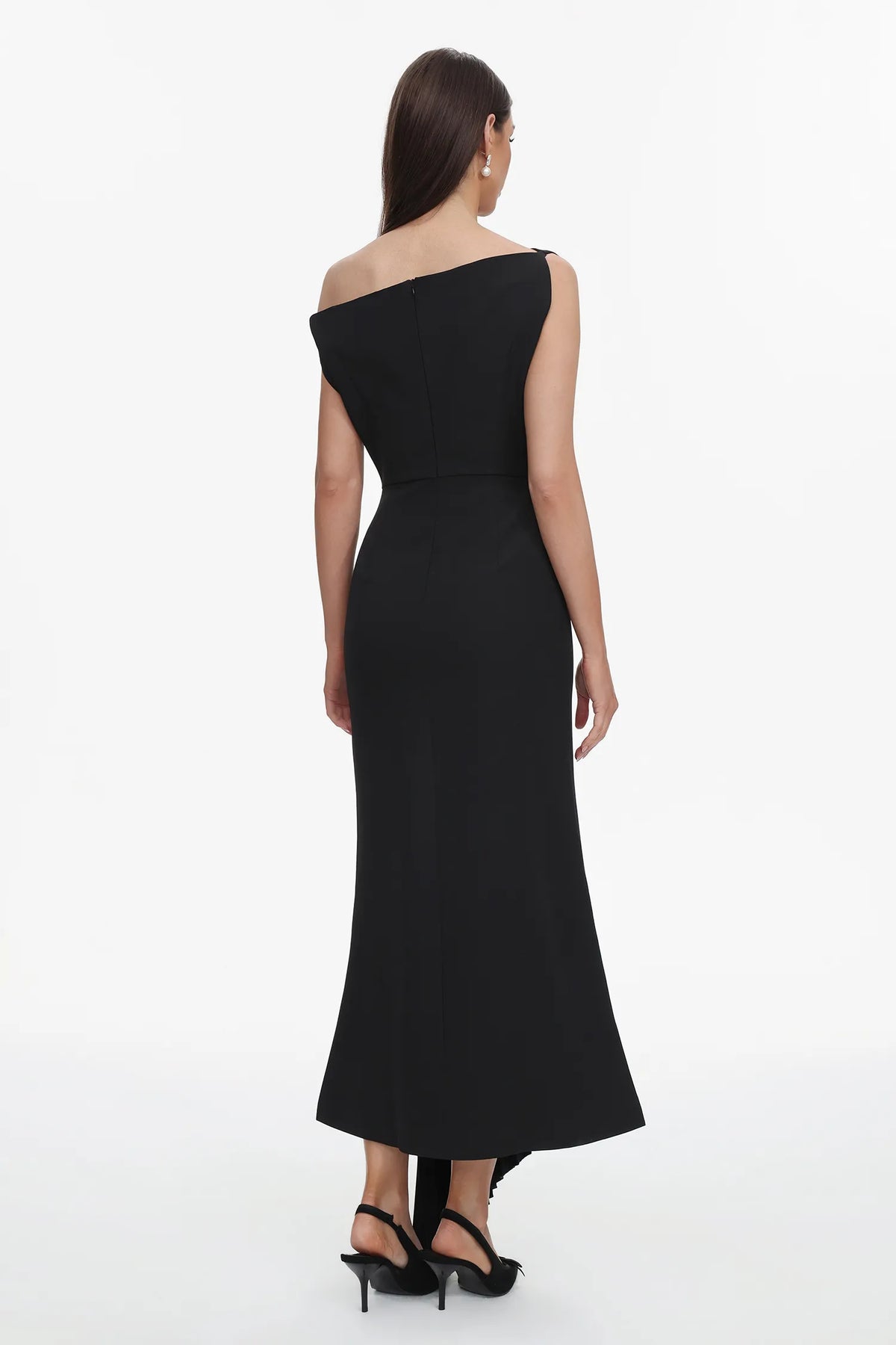 Juny Oblique Shoulder Dress