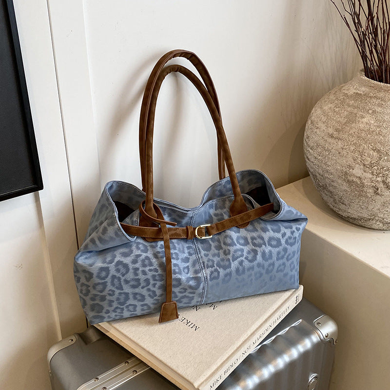 Rumi Retro Leopard Print Canvas Tote Bag